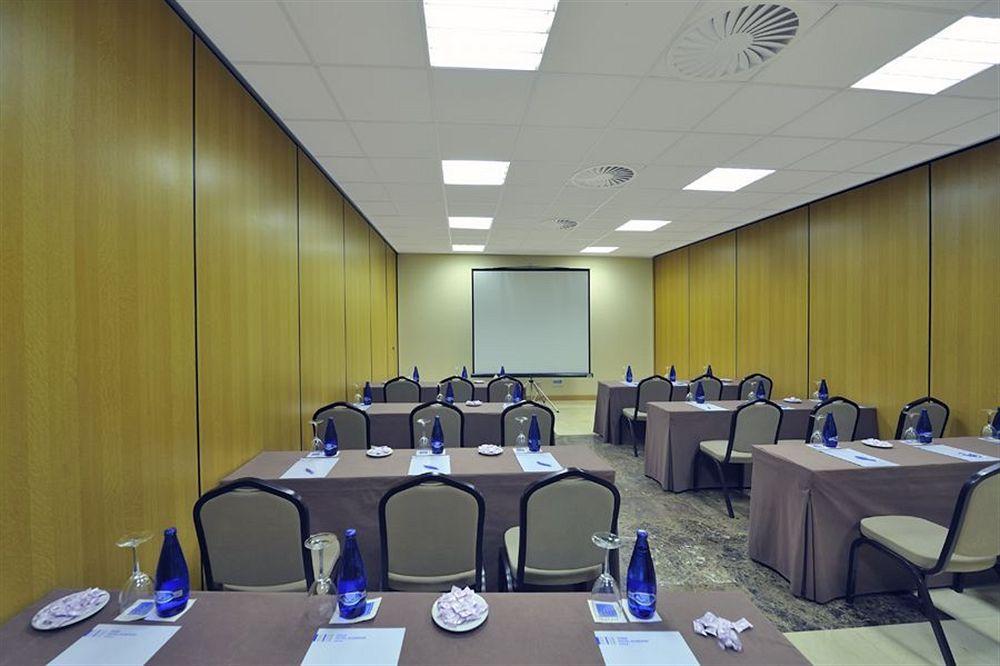 Exe Gran Hotel Almenar Las Rozas de Madrid Exterior photo