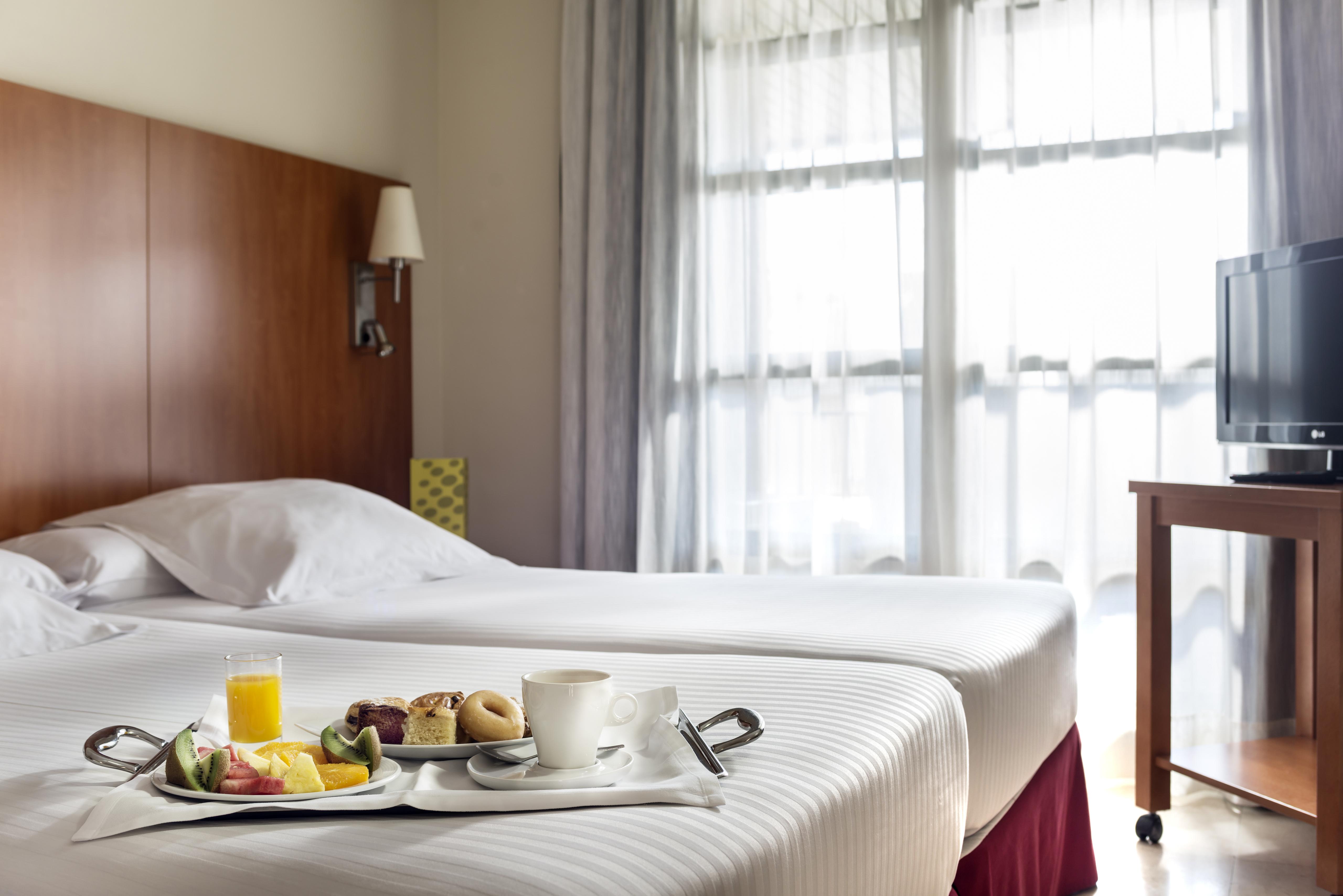 Exe Gran Hotel Almenar Las Rozas de Madrid Exterior photo