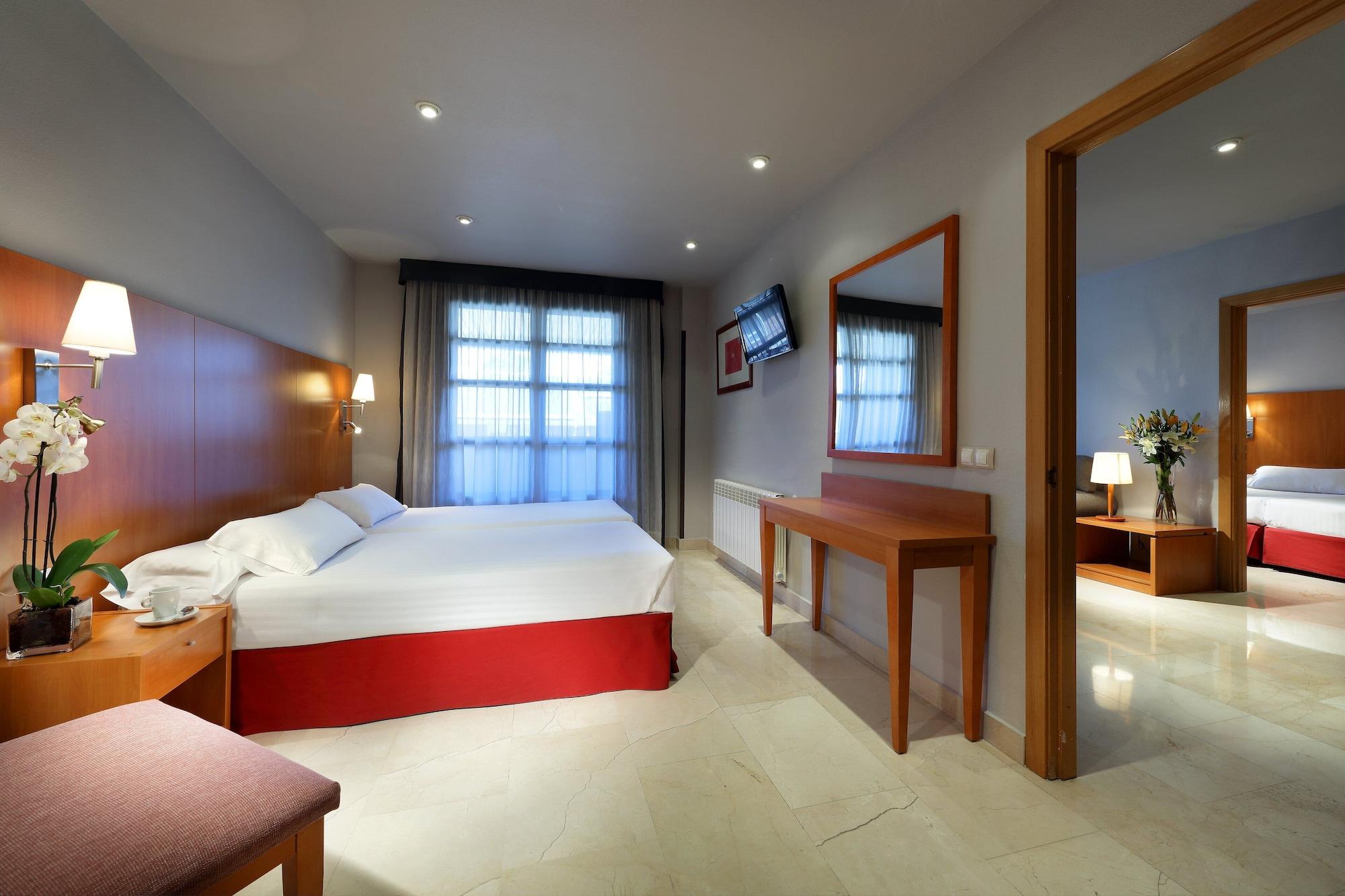 Exe Gran Hotel Almenar Las Rozas de Madrid Exterior photo