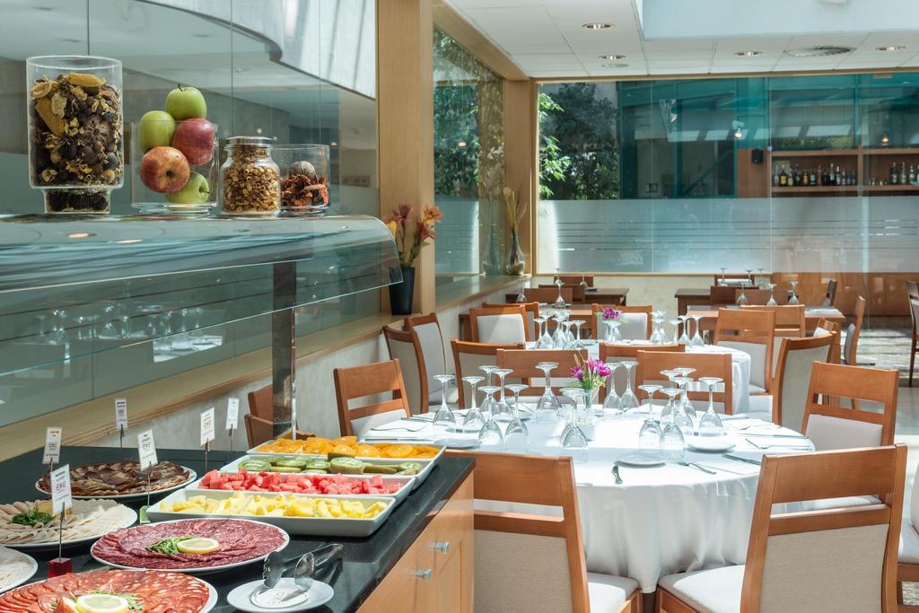 Exe Gran Hotel Almenar Las Rozas de Madrid Exterior photo